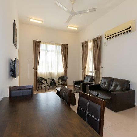 Sungai Pelek Seri Bayu Resort Hotel מראה חיצוני תמונה