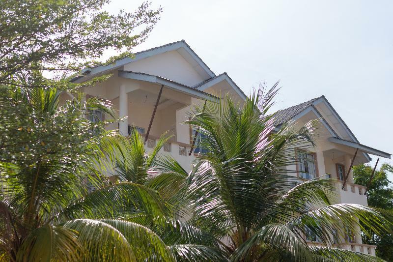 Sungai Pelek Seri Bayu Resort Hotel מראה חיצוני תמונה